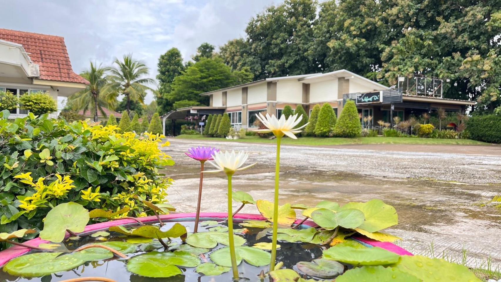 Hotel The Orchid House Nong Kung Yai Exterior foto
