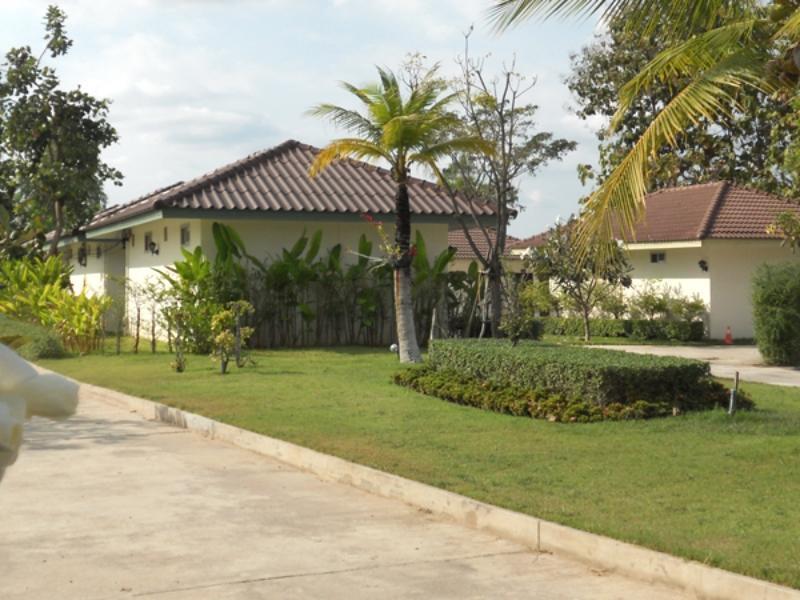 Hotel The Orchid House Nong Kung Yai Exterior foto